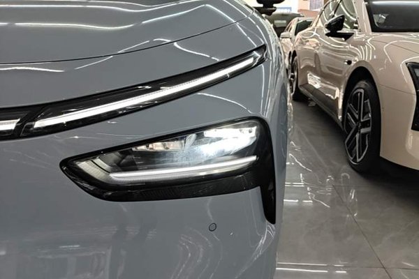 XPeng G7 2025, 9200 км, за 29387 USD - фото 8