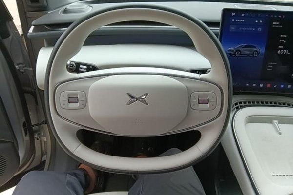 XPeng G7 2025, 6100 км, за 31489 USD - фото 13