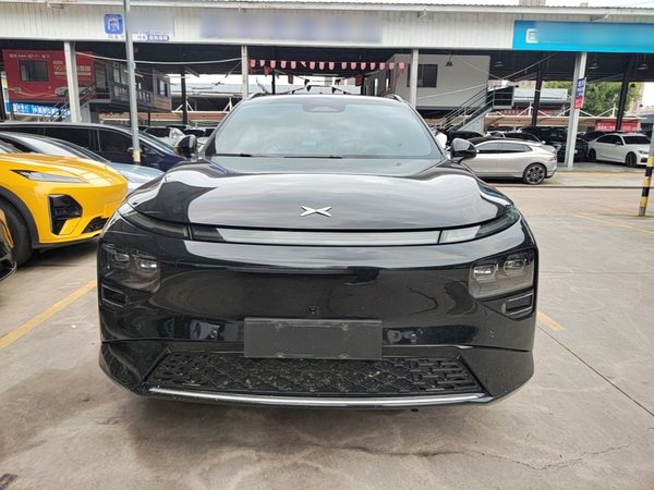 XPeng G9 2024, 35300 км, за 24539 USD