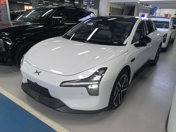 XPeng MONA M03 · 2025 год