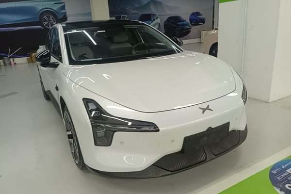 XPeng MONA M03 2025, 16400 км, за 17911 USD