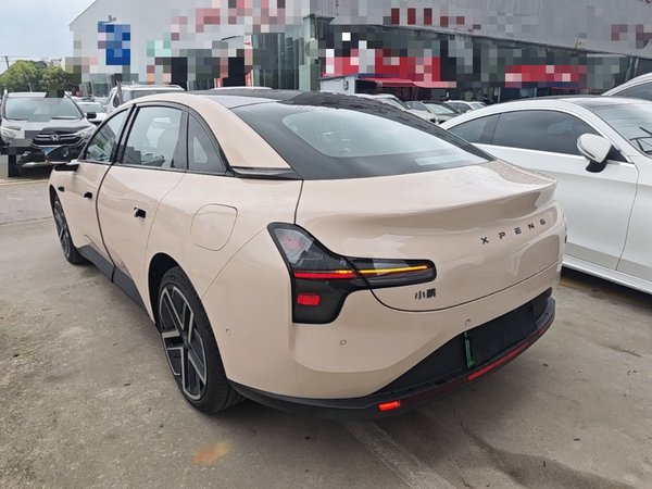 XPeng MONA M03 2025, 12900 км, за 17816 USD