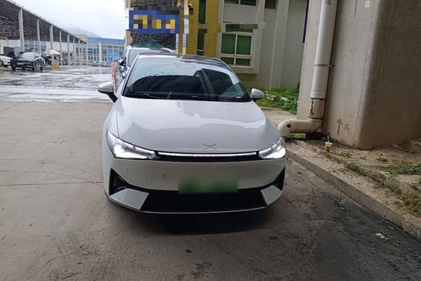 XPeng P5 2021, 69700 км, за 14057 USD