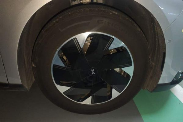 XPeng P7+ 2024, 22599 км, за 22278 USD - фото 9