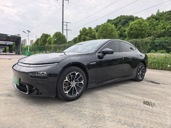 XPeng P7 · 2020 год
