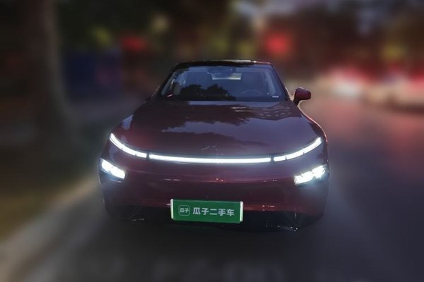 XPeng P7 2021, 10900 км, за 14416 USD