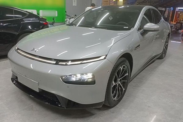 XPeng P7 · 2021 год