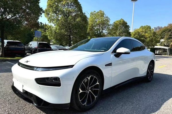 XPeng P7 · 2021 год