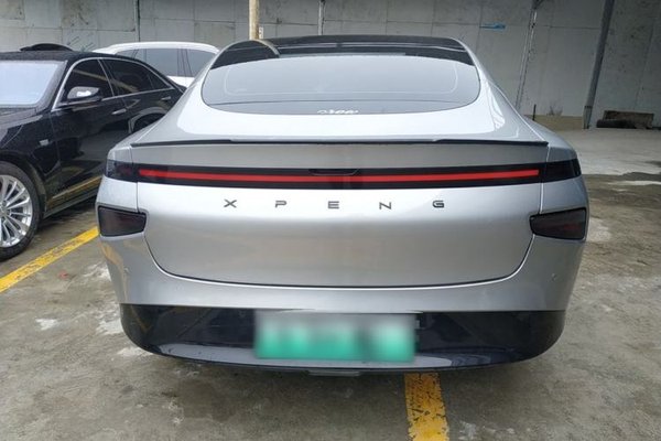 XPeng P7 2022, 118900 км, за 16778 USD