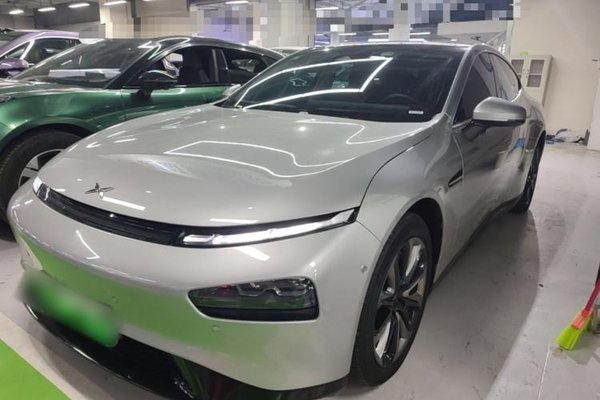 XPeng P7 · 2022 год