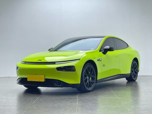 XPeng P7 · 2023 год