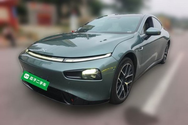 XPeng P7 · 2023 год