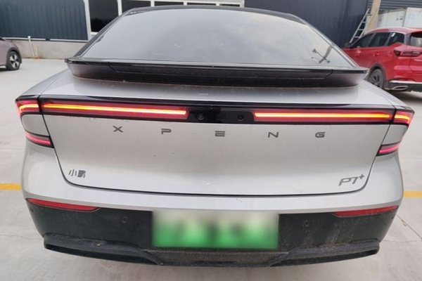 XPeng P7+ 2024, 17700 км, за 23979 USD