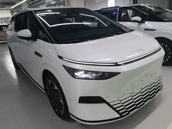 XPeng X9 2024, 24200 км, за 38514 USD - фото 37