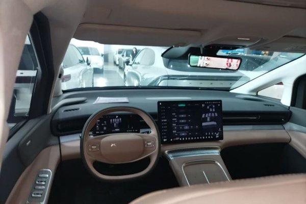 XPeng X9 2025, 5500 км, за 39397 USD - фото 8