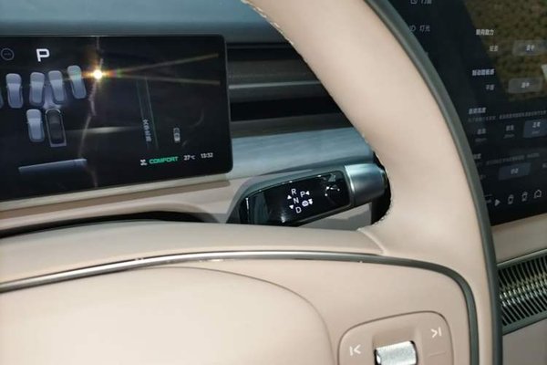 XPeng X9 2025, 5500 км, за 39397 USD - фото 12