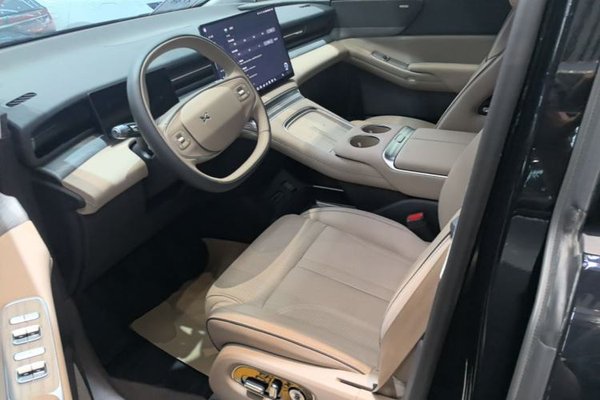 XPeng X9 2025, 7600 км, за 41824 USD - фото 18