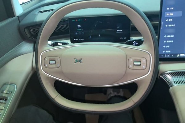 XPeng X9 2025, 7600 км, за 41824 USD - фото 14