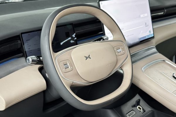XPeng X9 2025, 12800 км, за 39317 USD - фото 15