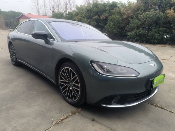 Y6 2024 720 km All-Wheel Drive Luxury Edition, 2024 года