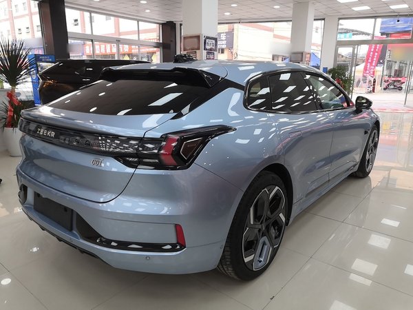 Zeekr 001 2021, 100 км, за 26520 USD