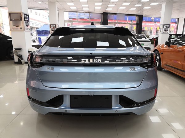 Zeekr 001 2021, 100 км, за 26520 USD