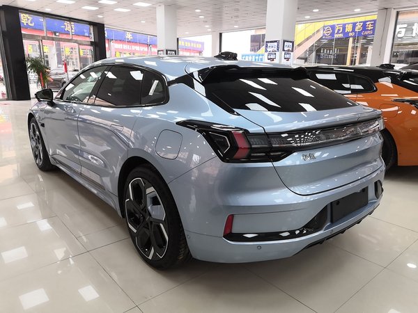 Zeekr 001 2021, 100 км, за 26520 USD