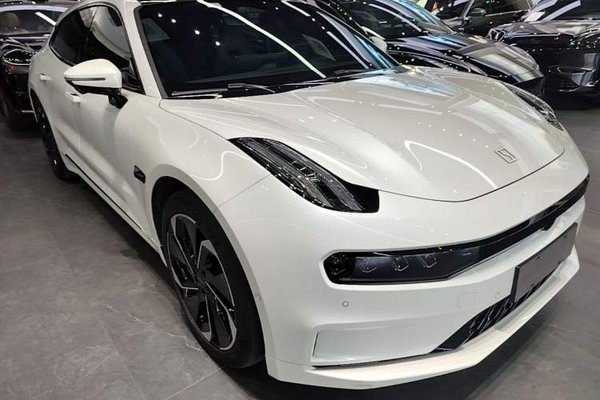 Zeekr 001 2021, 45000 км, за 21913 USD