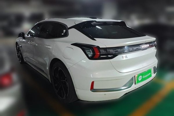 Zeekr 001 2021, 86300 км, за 19632 USD