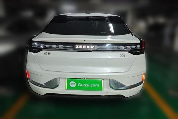 Zeekr 001 2021, 86300 км, за 19632 USD