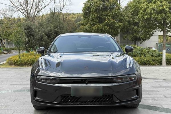 Zeekr 001 2022, 59500 км, за 22222 USD