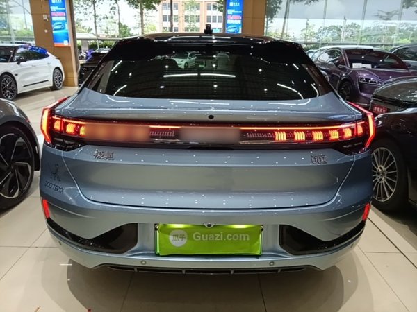 Zeekr 001 2022, 76900 км, за 21538 USD