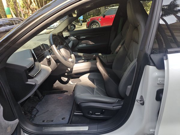 Zeekr 001 2023, 42500 км, за 23634 USD - фото 16