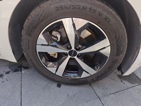 Zeekr 001 2023, 42500 км, за 23634 USD - фото 8