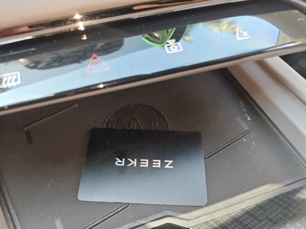 Zeekr 001 2023, 42500 км, за 23634 USD - фото 9