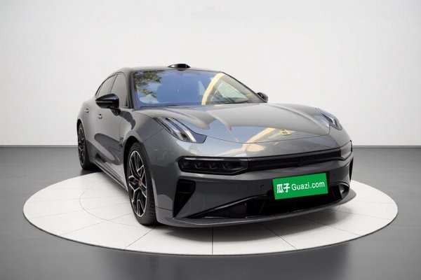 Zeekr 001 2024, 28800 км, за 29161 USD
