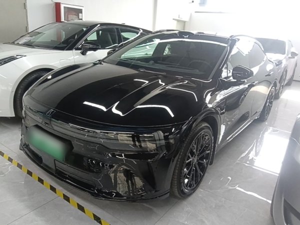 Zeekr 007GT · 2025 год