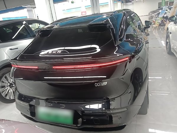 Zeekr 007GT 2025, 17500 км, за 26311 USD