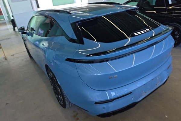 Zeekr 007GT 2025, 12400 км, за 25399 USD - фото 6