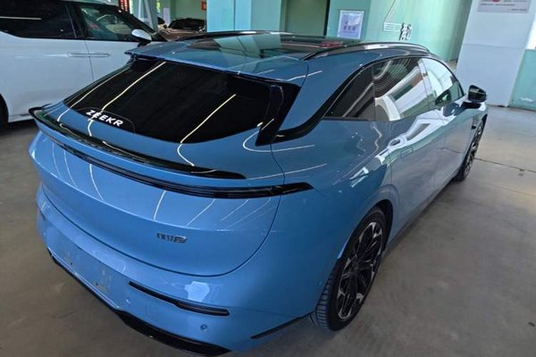 Zeekr 007GT 2025, 12400 км, за 25399 USD - фото 8