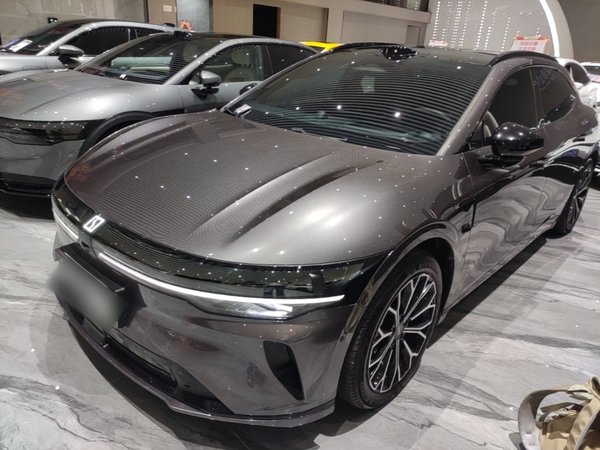 Zeekr 007GT · 2025 год