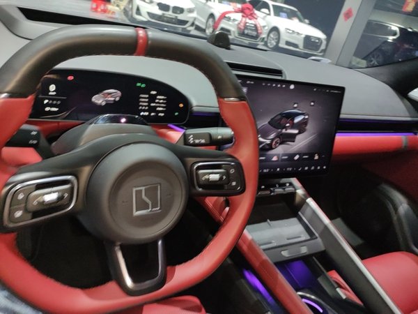 Zeekr 007GT 2025, 31900 км, за 24923 USD