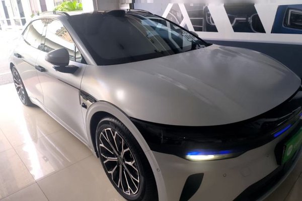 Zeekr 007GT 2025, 28700 км, за 30585 USD