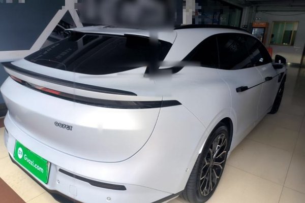 Zeekr 007GT 2025, 28700 км, за 30585 USD