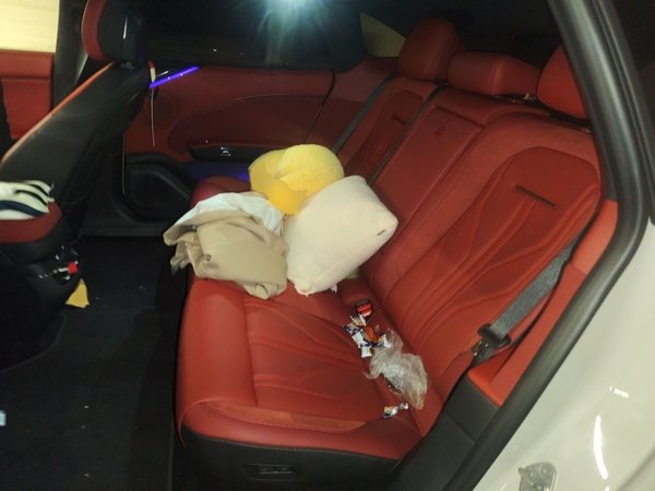 Zeekr 007GT 2025, 6700 км, за 26574 USD - фото 13