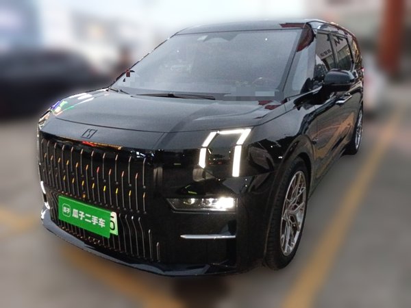 Zeekr 009 2022, 81000 км, за 40893 USD