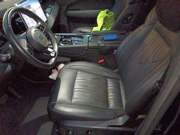 Zeekr 009 2022, 81000 км, за 40893 USD - фото 17