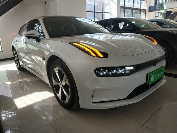 Zeekr 001 2022, 66800 км, за 22145 USD