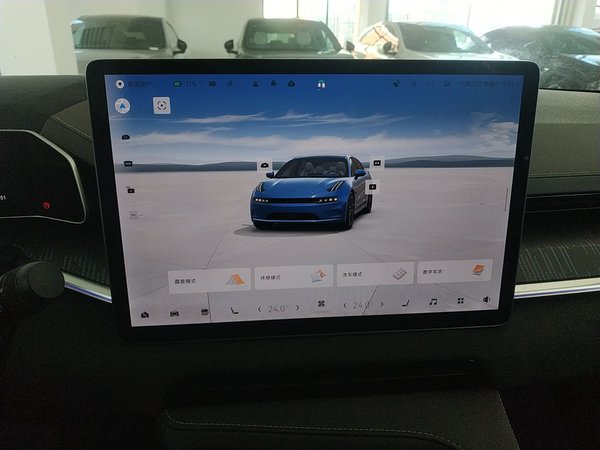 Zeekr 001 2022, 66800 км, за 22145 USD - фото 14