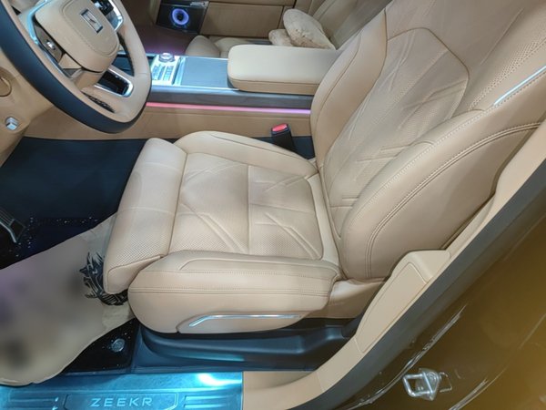 Zeekr 9X 2025, 10600 км, за 65747 USD - фото 18